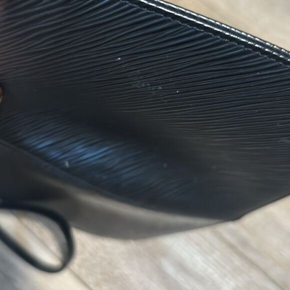 Louis Vuitton Demi Lune Pochette - Picture 8 of 11